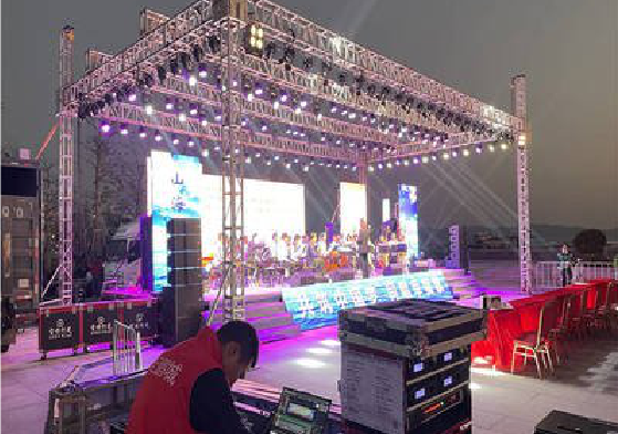 马尔康活动搭建