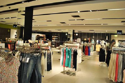 马尔康商场里的店面怎么装修？